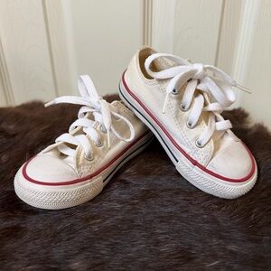 Converse Chuck Taylor All Star White Canvas Low-Top Sneakers Toddler Size 7